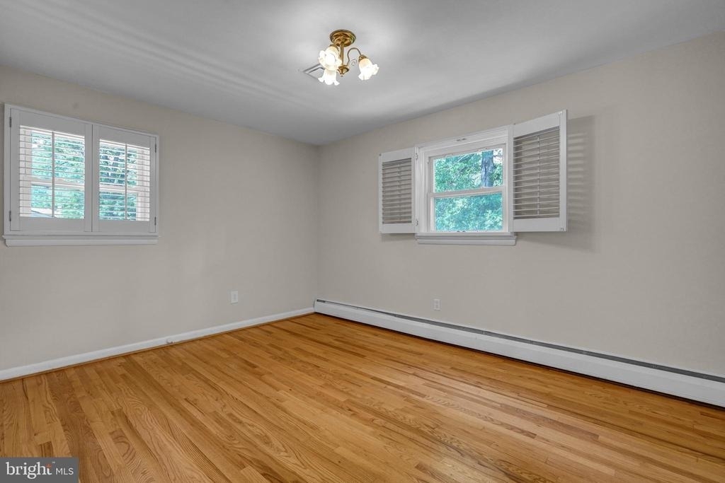 8905 Valley Forge Drive - Photo 16