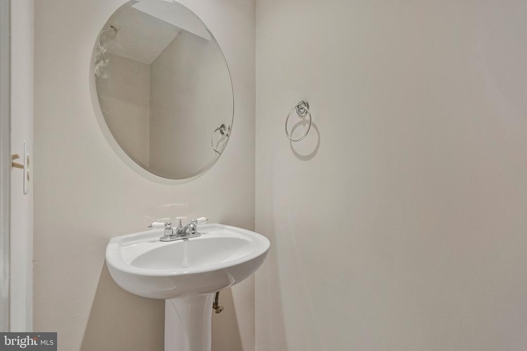 1215 Delta Glen Court - Photo 27