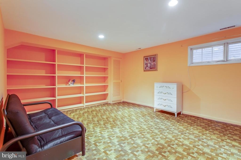 6063 Hardwick Place - Photo 35