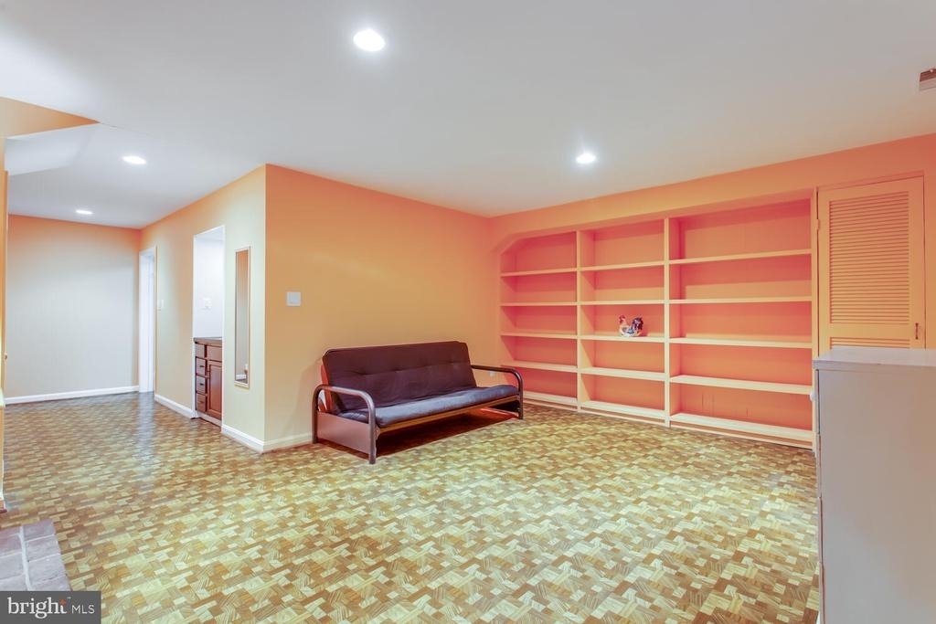 6063 Hardwick Place - Photo 36