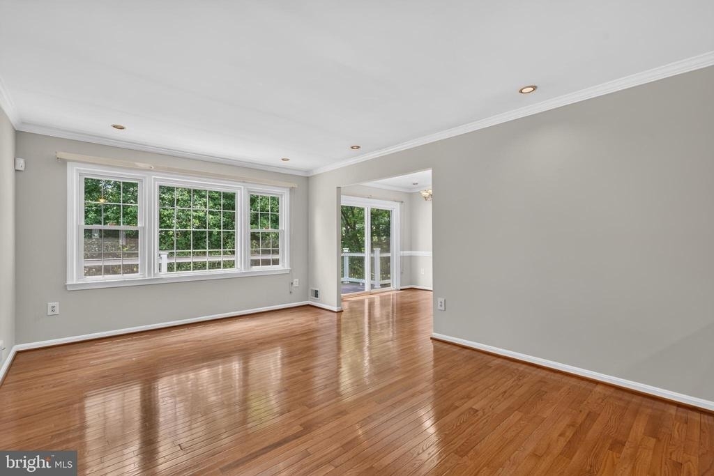 8006 Lady Lewis Court - Photo 4
