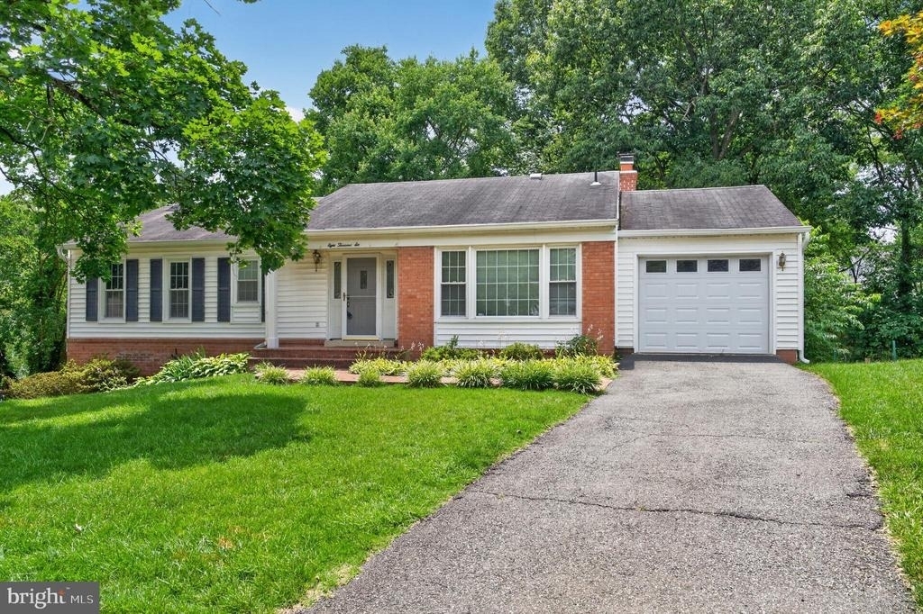 8006 Lady Lewis Court - Photo 1