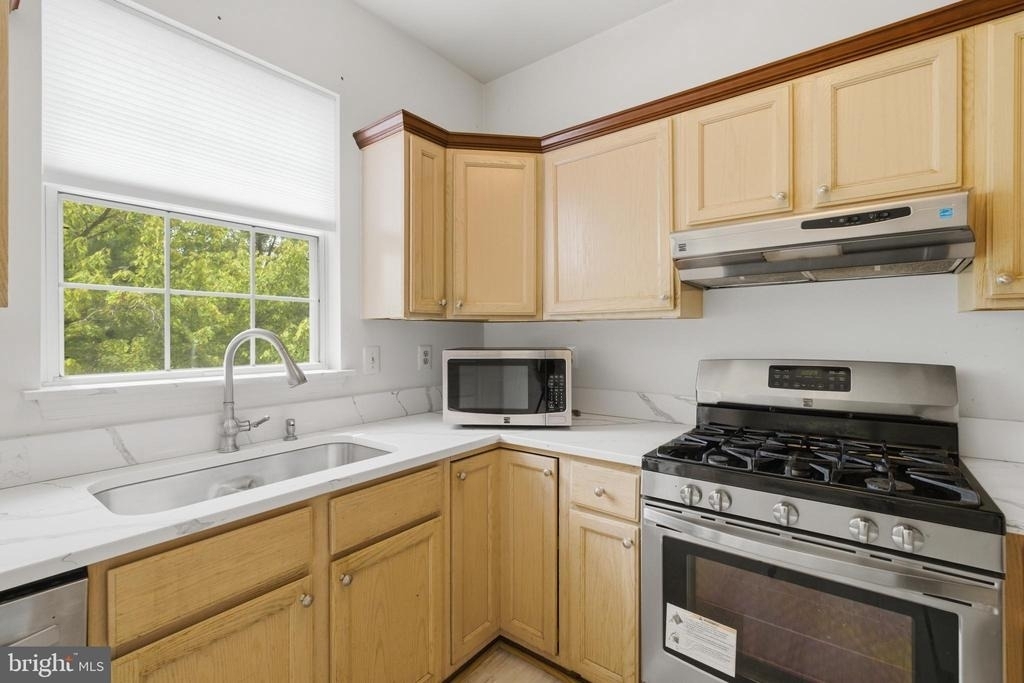 2449 Clover Field Circle - Photo 17