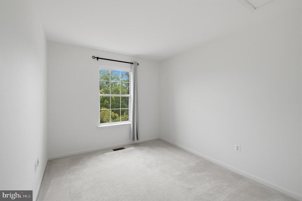 2449 Clover Field Circle - Photo 25