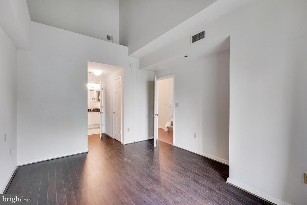 1645 International Drive - Photo 15