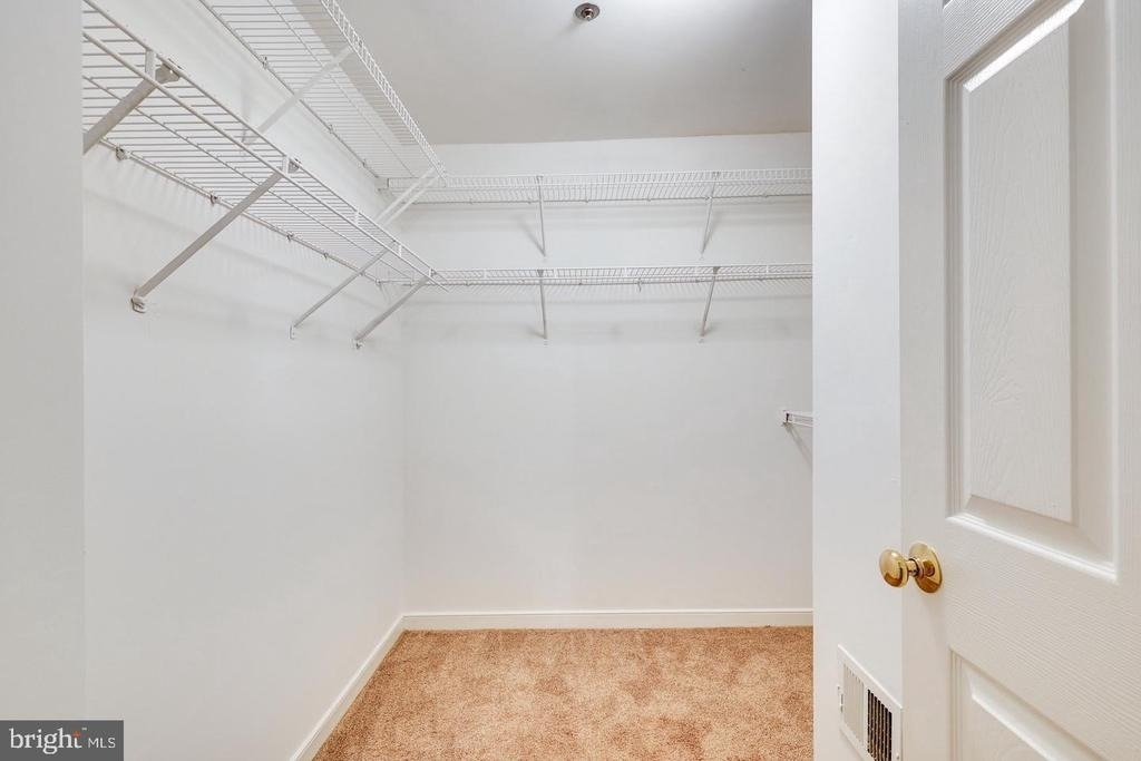 1645 International Drive - Photo 28