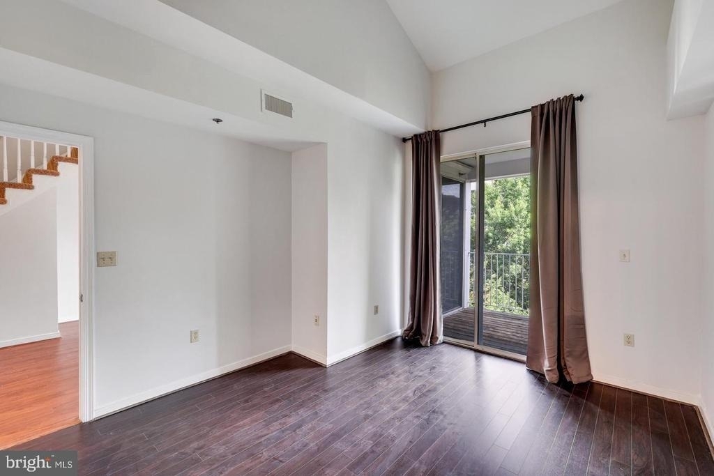 1645 International Drive - Photo 13