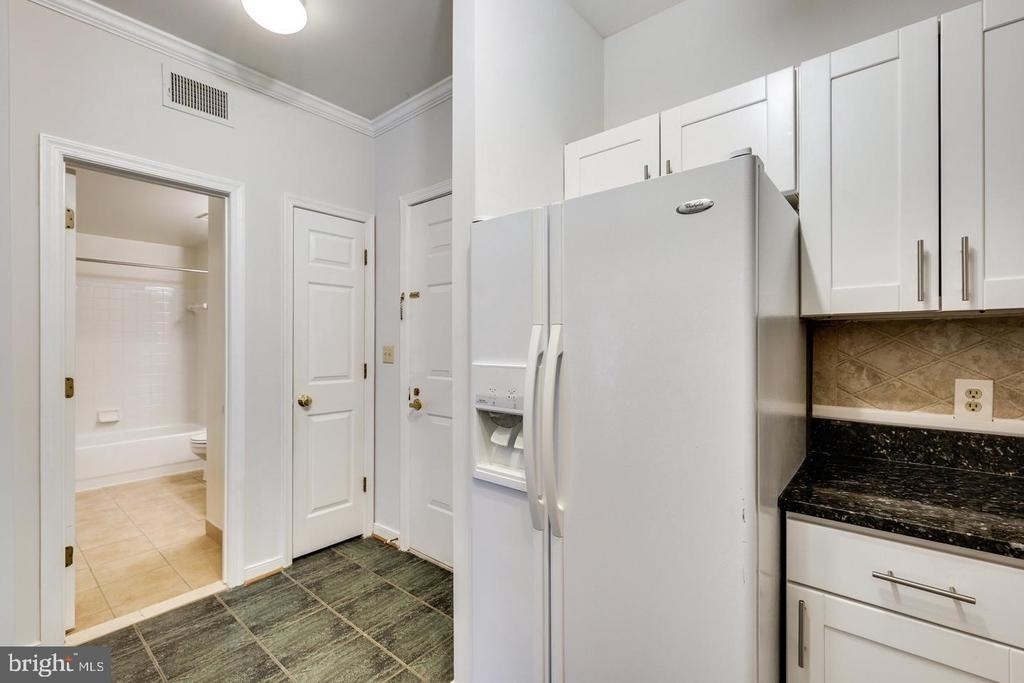 1645 International Drive - Photo 11