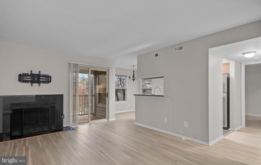 1700 Ascot Way - Photo 2