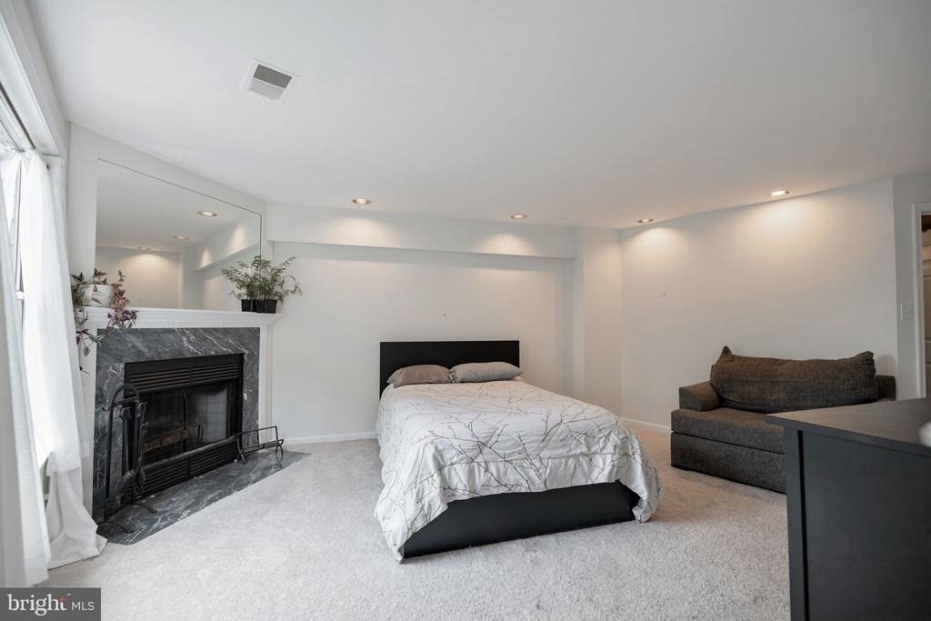 7317 Castleberg Court - Photo 12