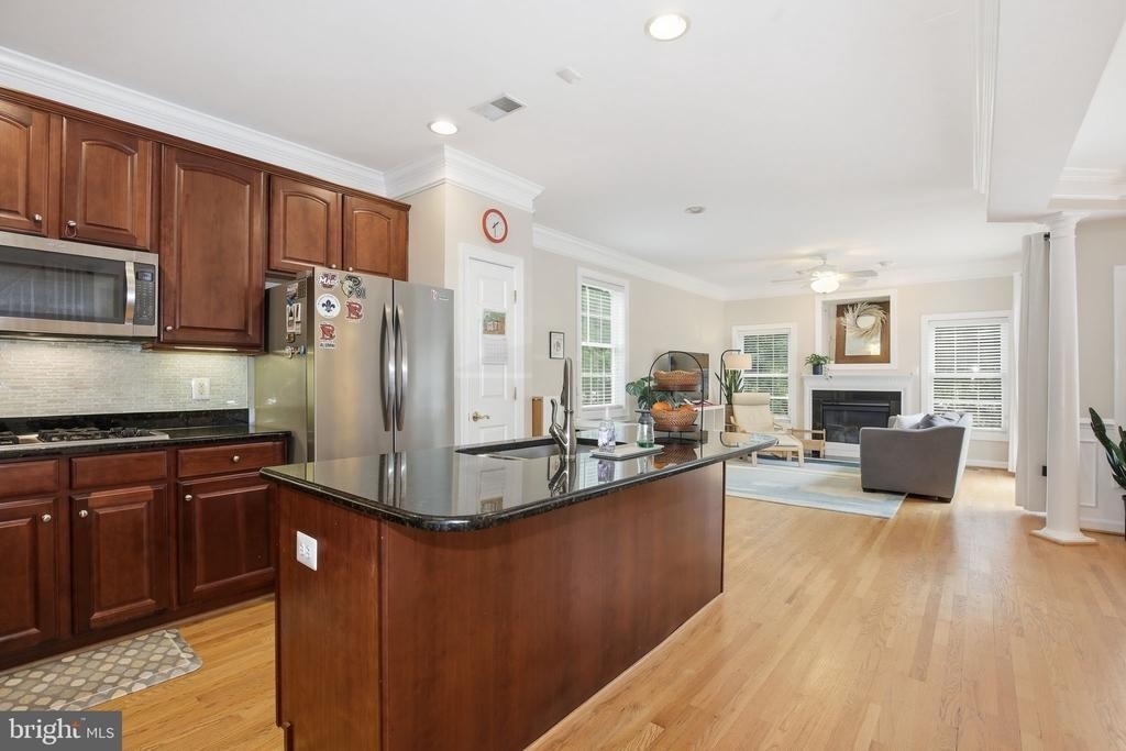 3826 Elmwood Towne Way - Photo 9