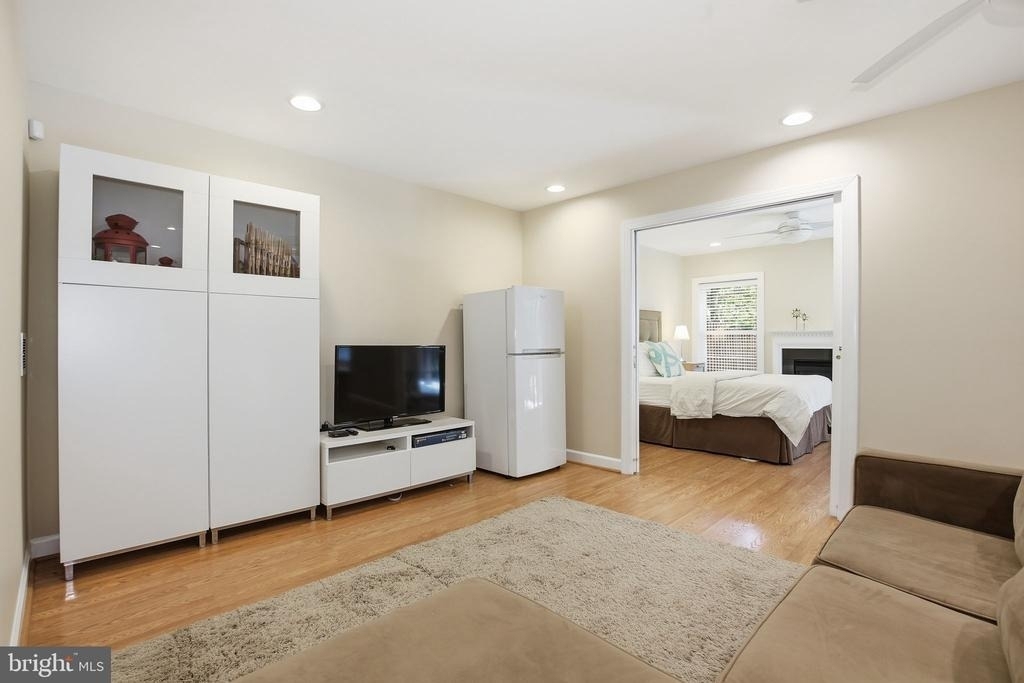 3826 Elmwood Towne Way - Photo 19