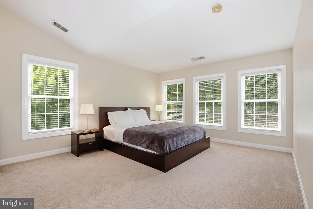 3826 Elmwood Towne Way - Photo 11