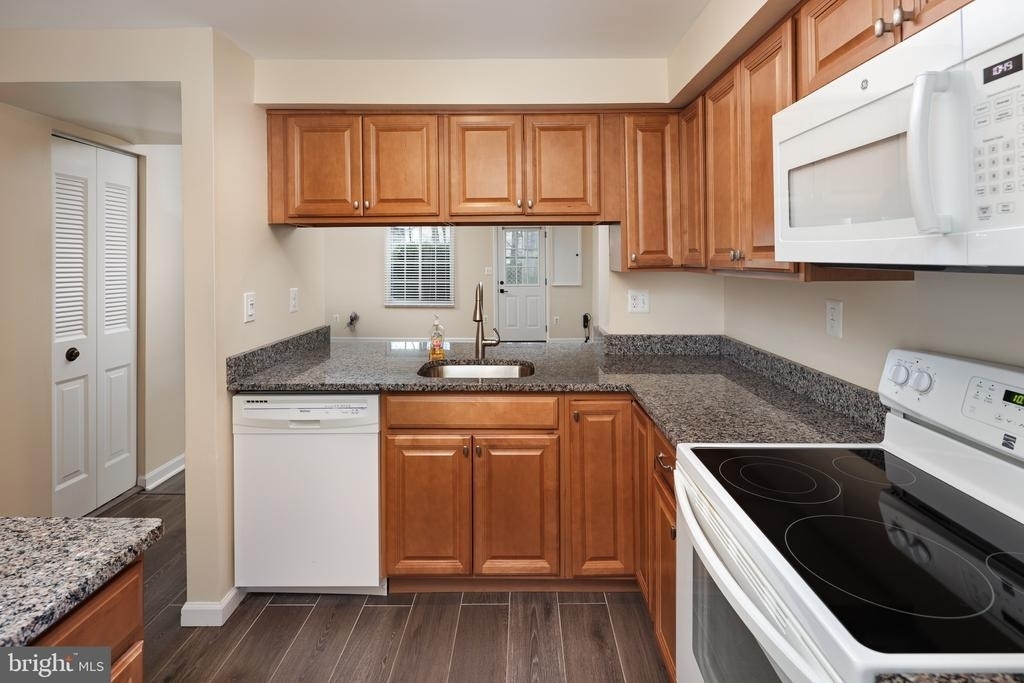 8736 Susquehanna Street - Photo 10