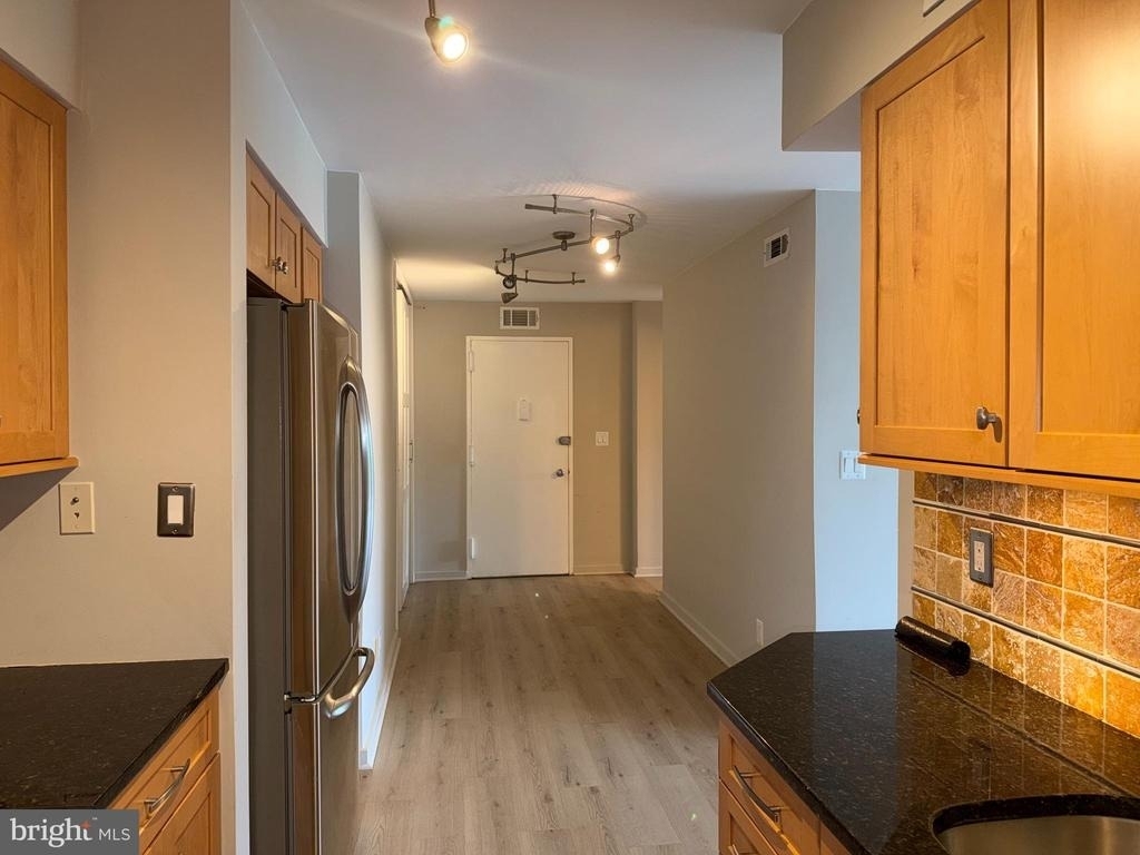11400 Washington Plaza W - Photo 18