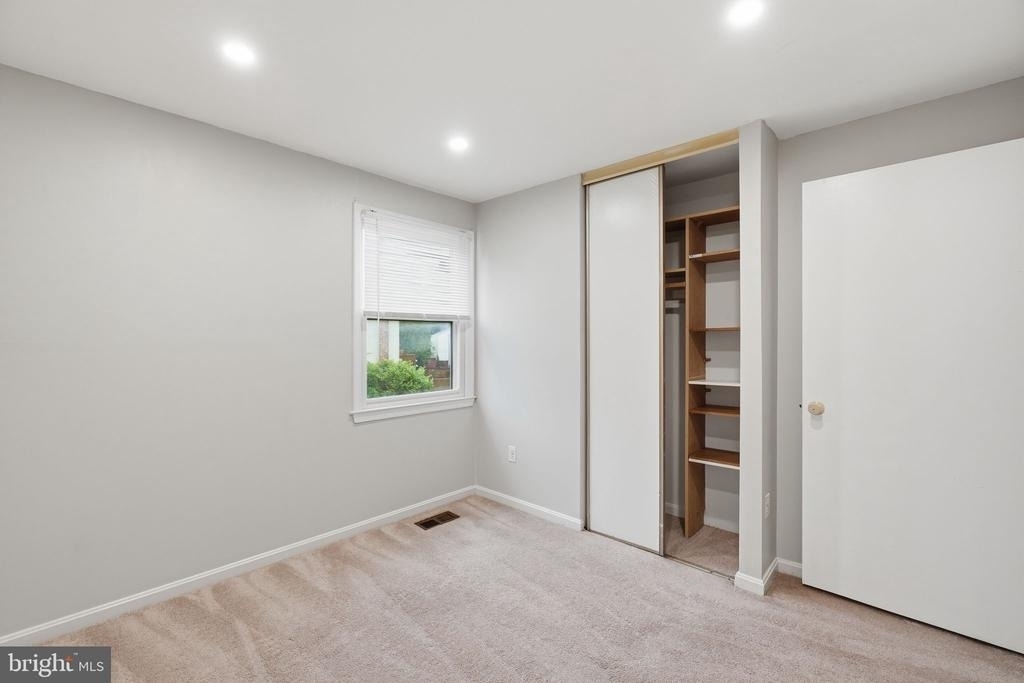 9018 Jersey Drive - Photo 11