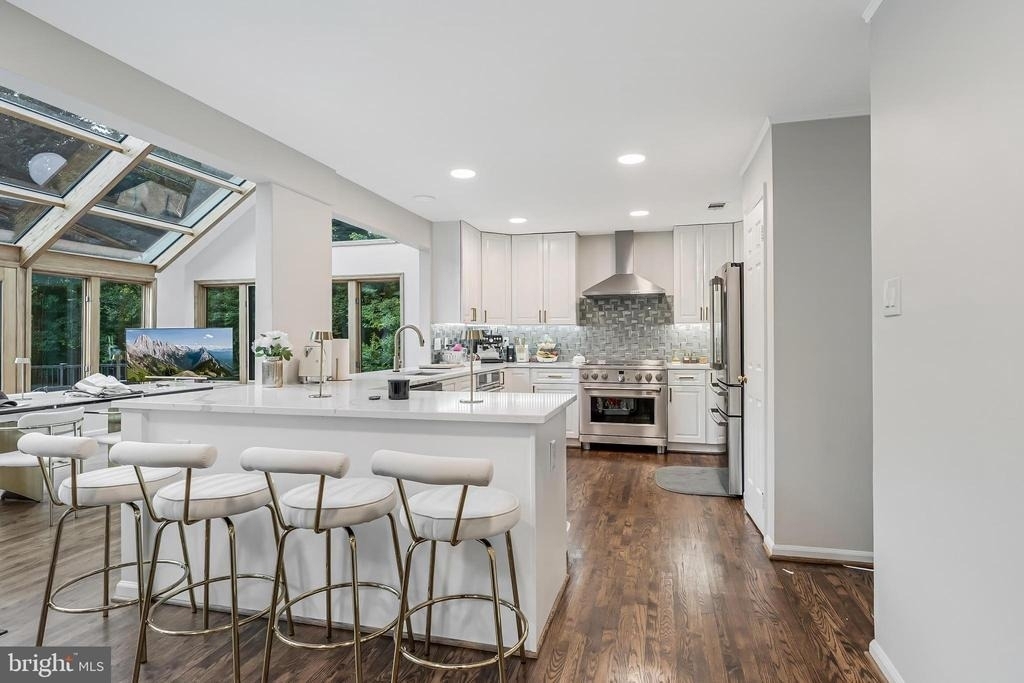8424 Holly Leaf Drive - Photo 9