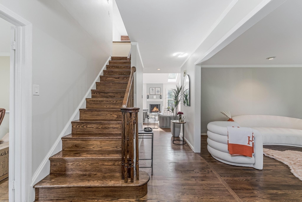 8424 Holly Leaf Drive - Photo 2