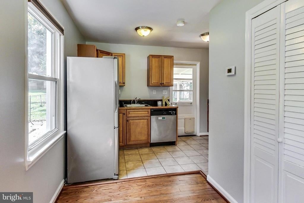 6641 Barrett Road - Photo 6