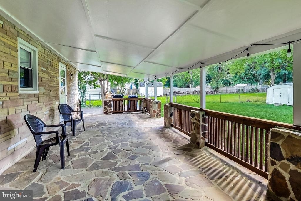 6641 Barrett Road - Photo 39