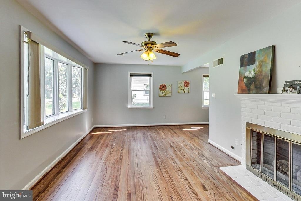 6641 Barrett Road - Photo 2