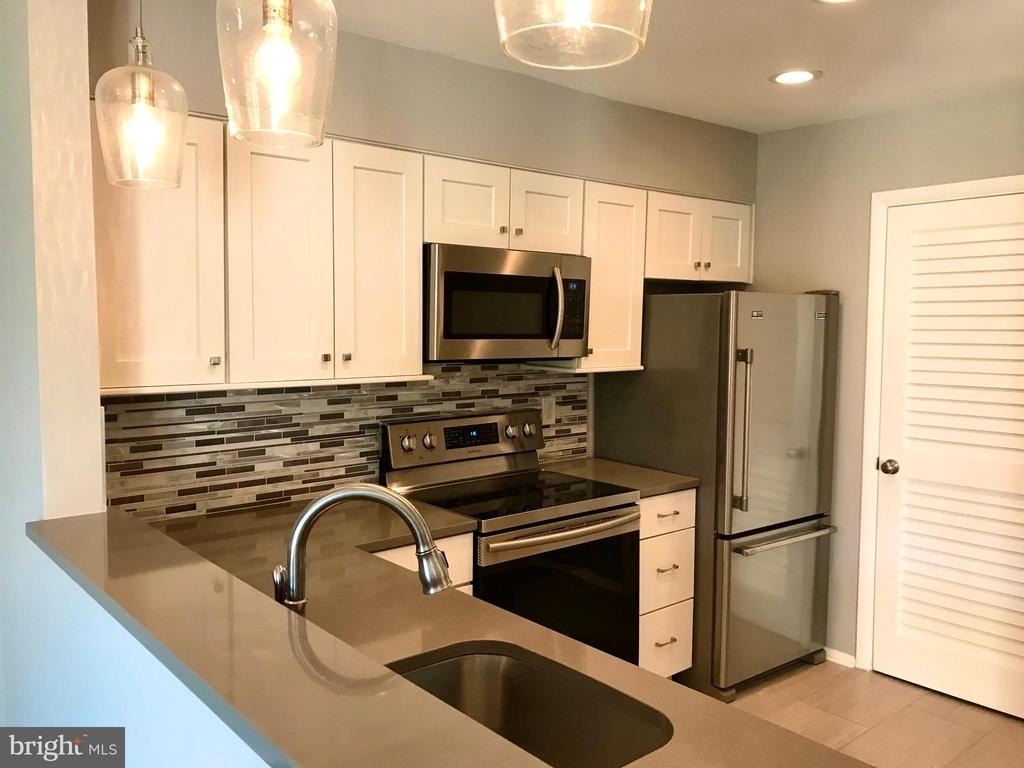 8071 Pantano Place - Photo 11