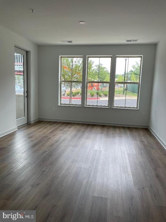 10755 Fairgrounds Drive - Photo 2