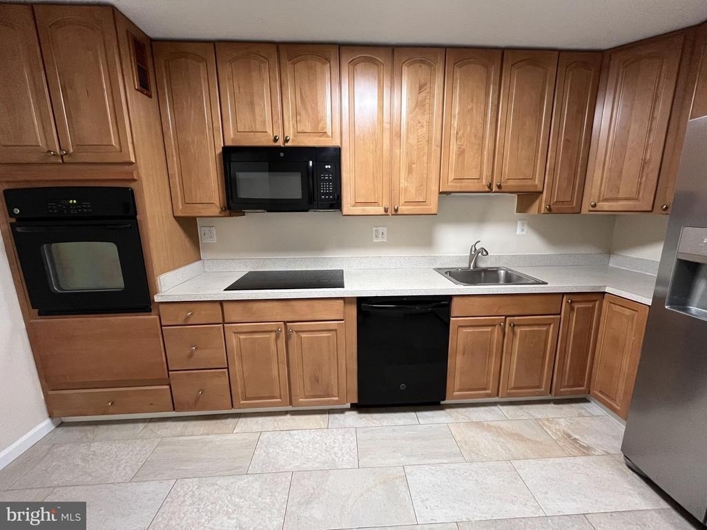 8350 Greensboro Drive - Photo 19