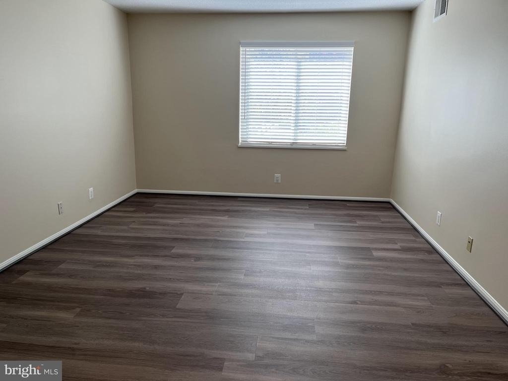 8350 Greensboro Drive - Photo 11