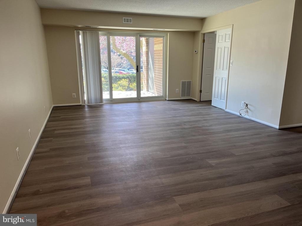 8350 Greensboro Drive - Photo 2