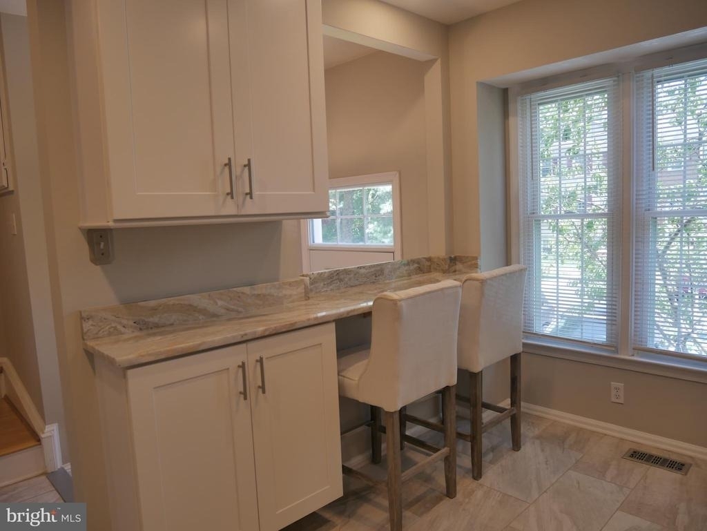 2774 Grovemore Lane - Photo 5