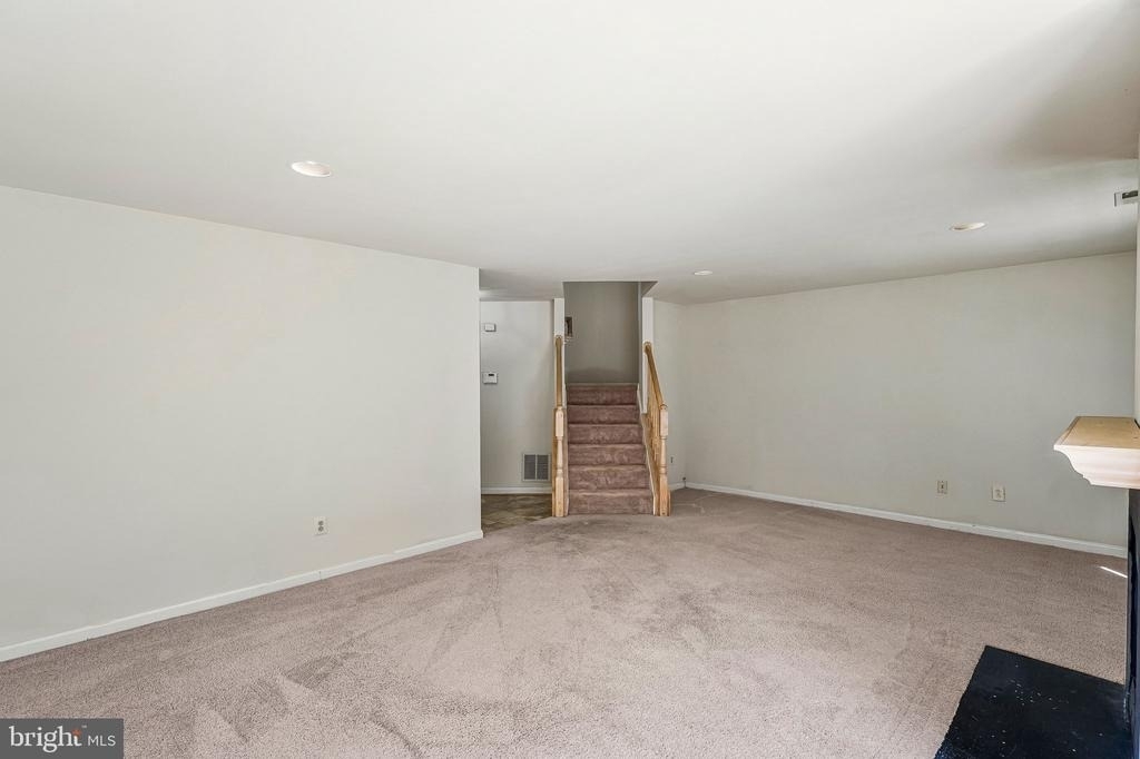 7059 Kings Manor Dr - Photo 23