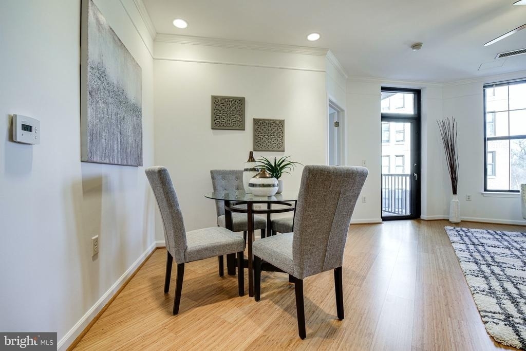 444 W Broad Street - Photo 9