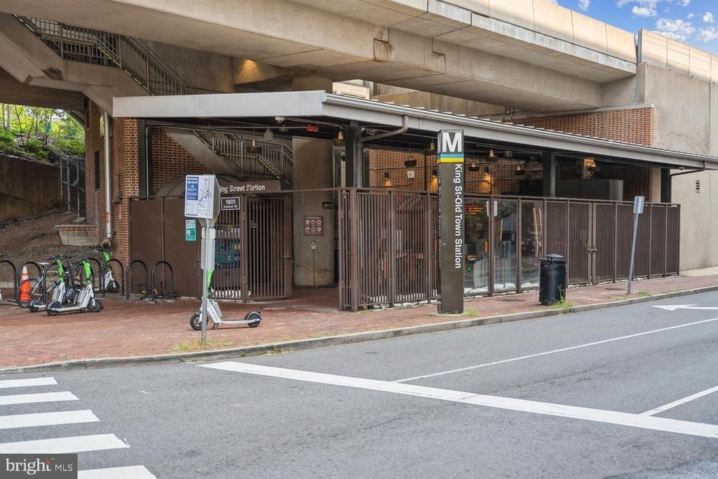 1121 Prince Street - Photo 28
