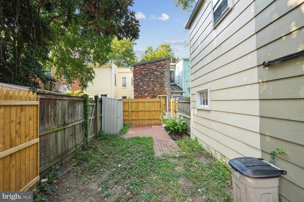 1121 Prince Street - Photo 19
