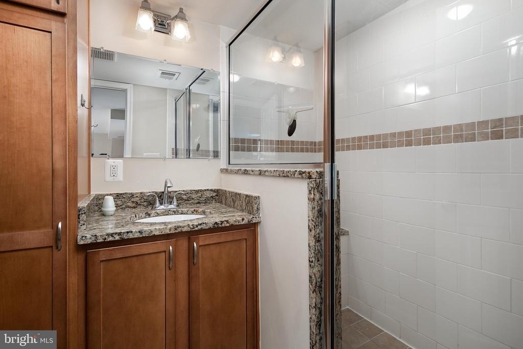 4428 Vermont Avenue - Photo 10