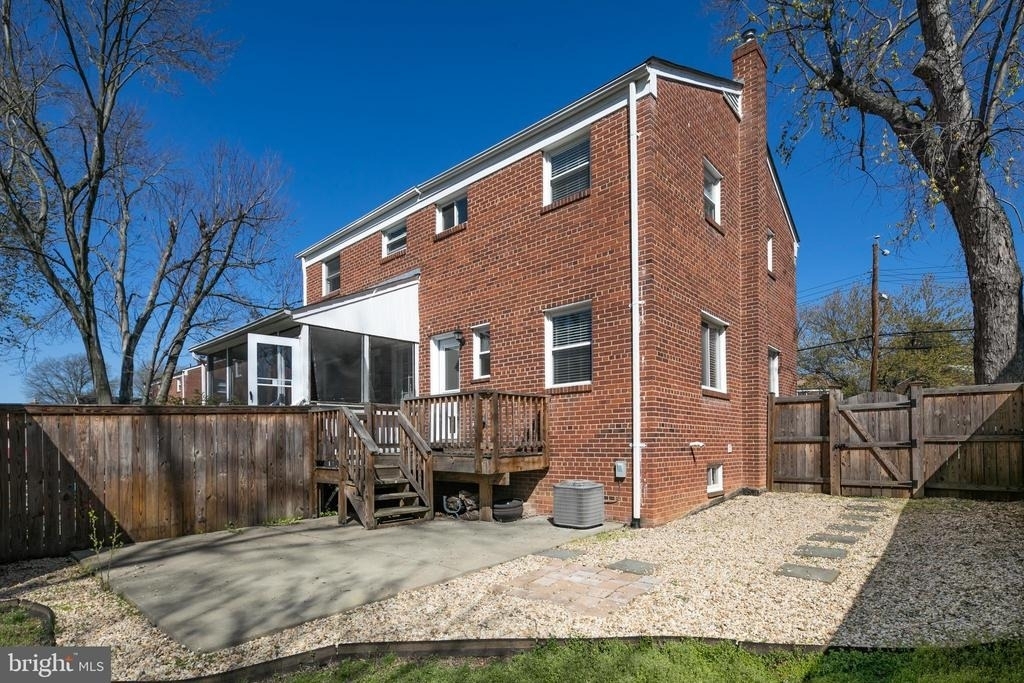 4428 Vermont Avenue - Photo 12