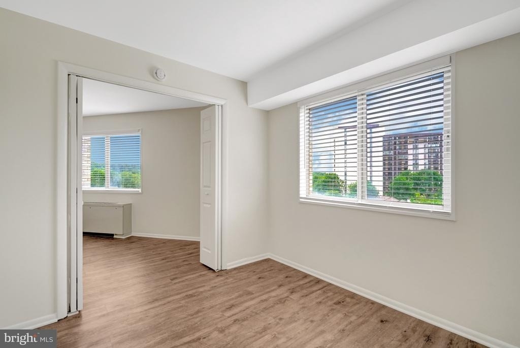 5340 Holmes Run Parkway - Photo 8