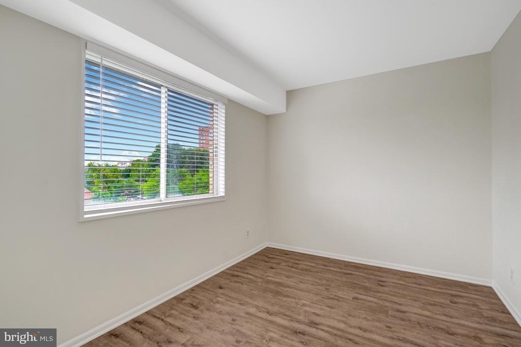 5340 Holmes Run Parkway - Photo 9