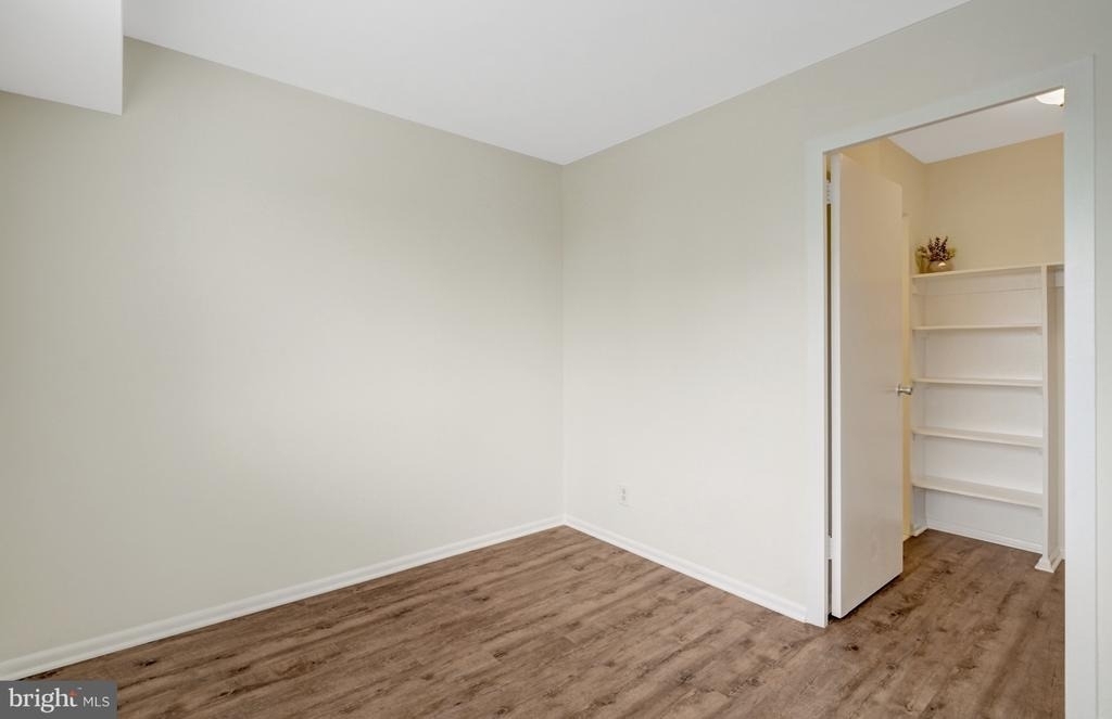 5340 Holmes Run Parkway - Photo 11