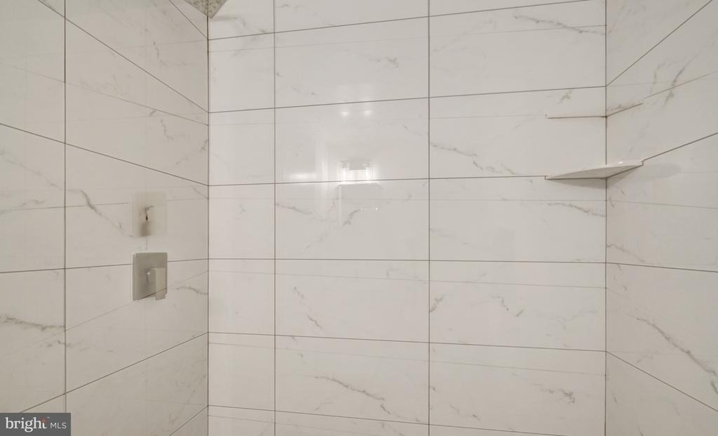 5340 Holmes Run Parkway - Photo 15
