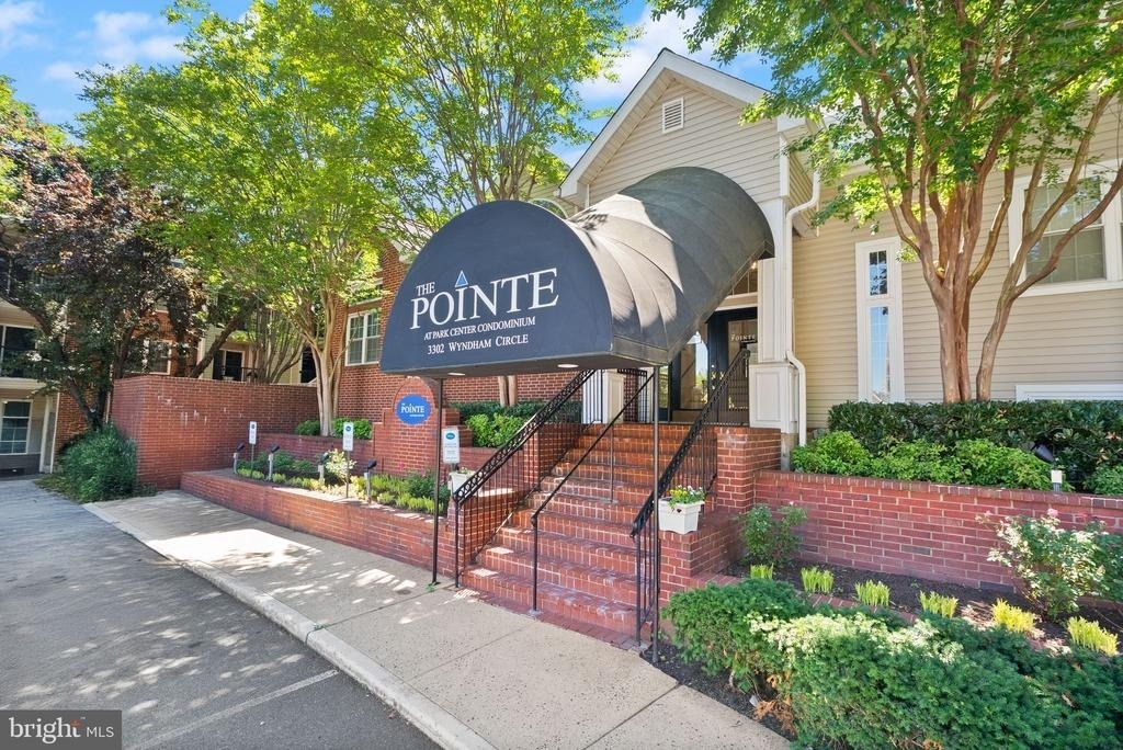 3313 Wyndham Circle - Photo 15