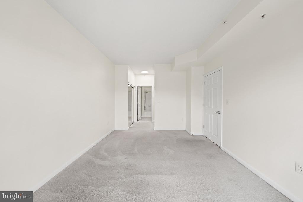 3101 N Hampton Drive - Photo 9