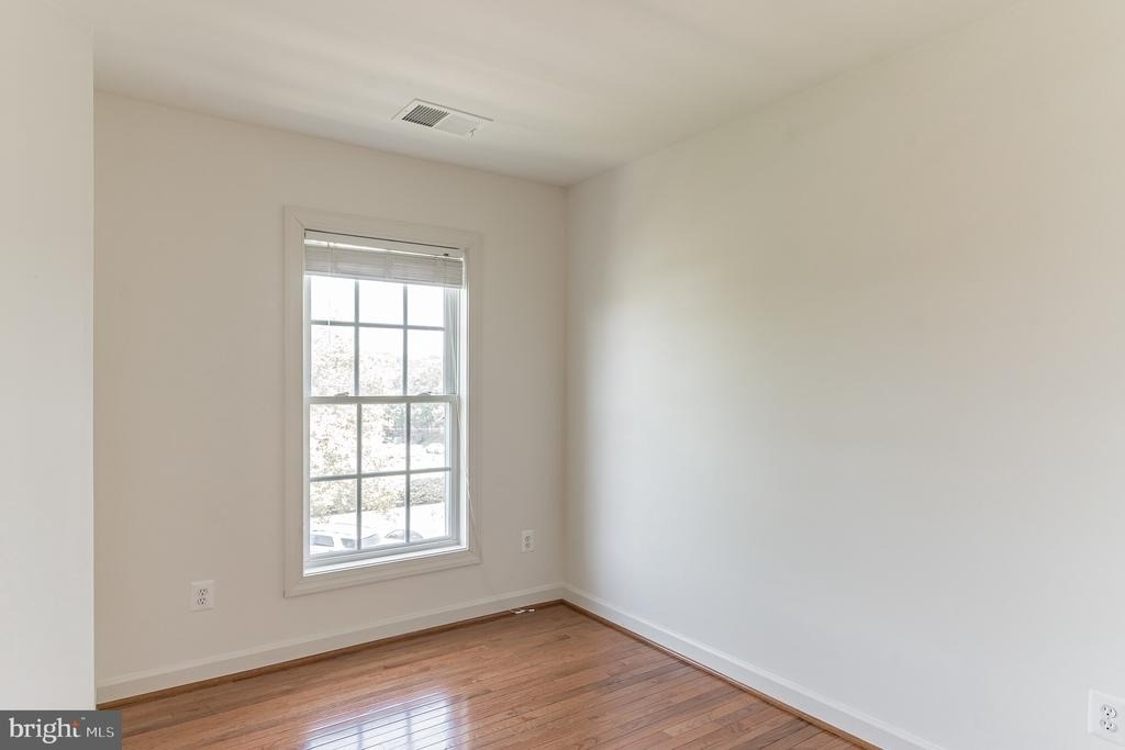 908 W Glebe Road - Photo 20