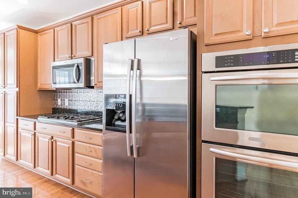 908 W Glebe Road - Photo 9