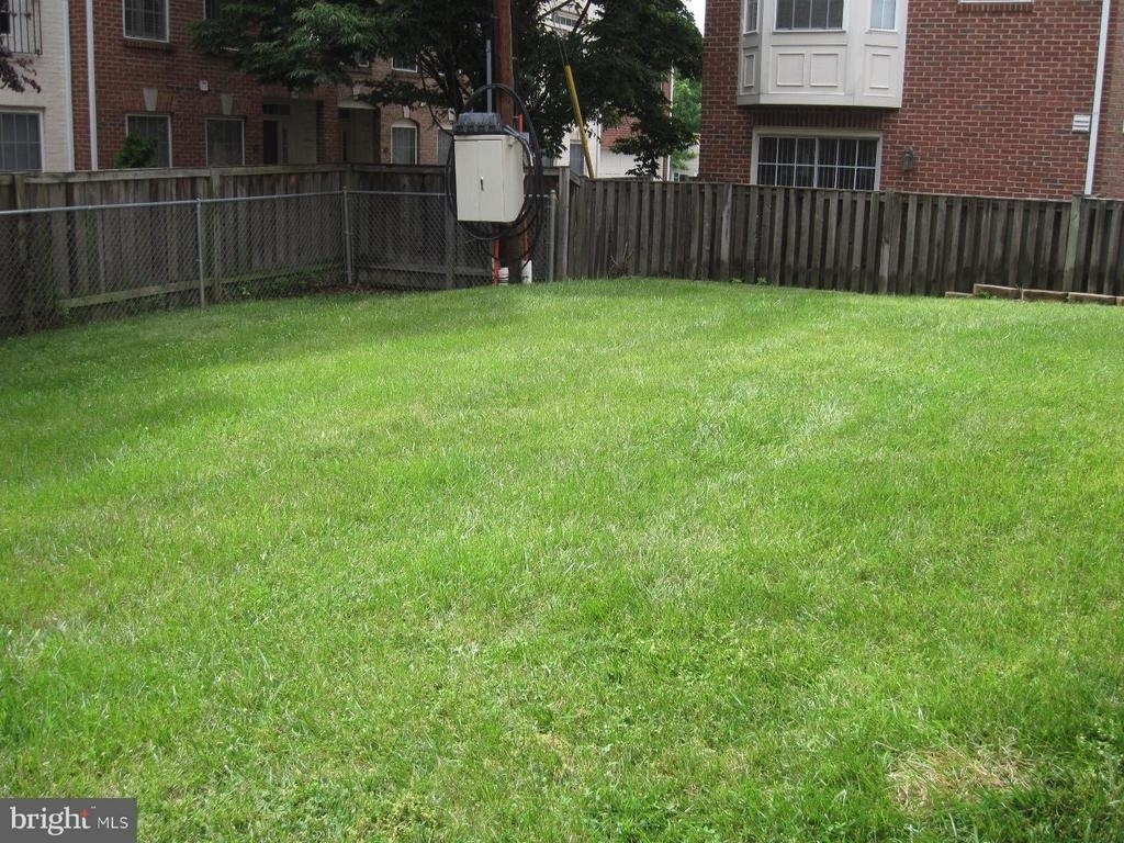 738 N Wakefield Street - Photo 24