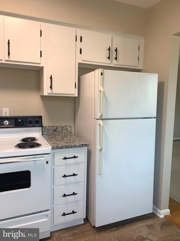 738 N Wakefield Street - Photo 9