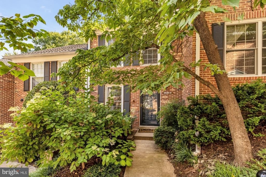2536 S Walter Reed Drive - Photo 0