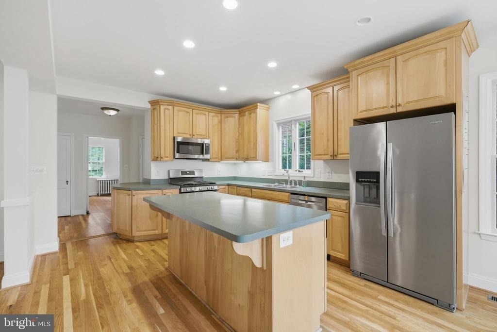 4403 19th Street N - Photo 16