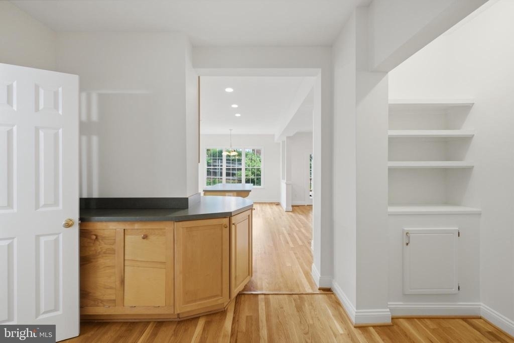 4403 19th Street N - Photo 12